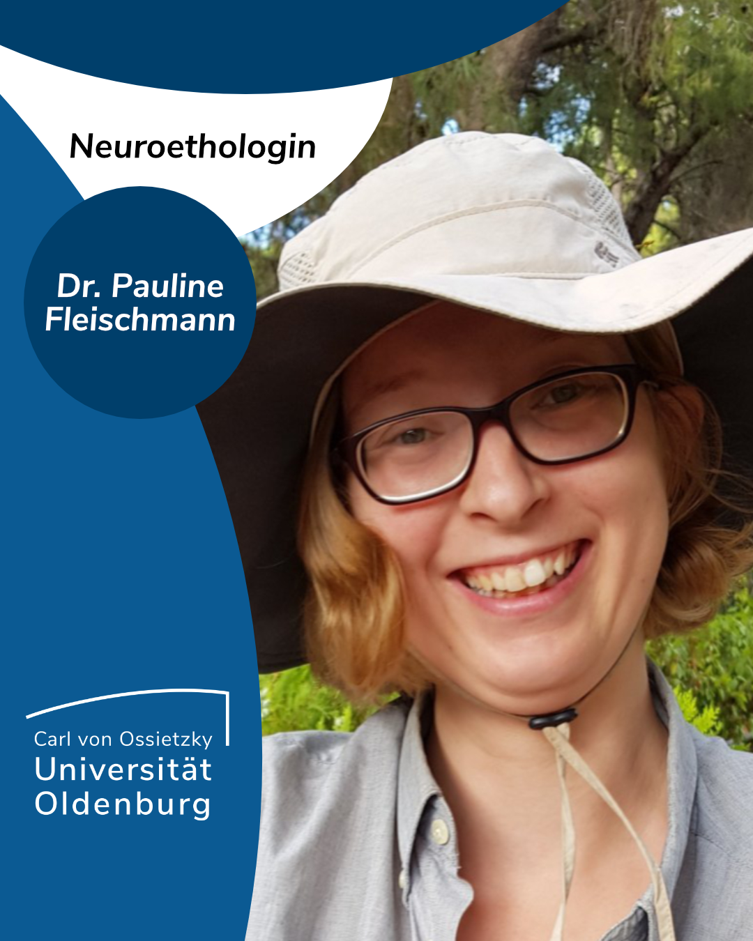 Unser rOLe model und Gast in unserem Interview-Format: Neuroethologin Dr. Pauline Fleischmann. Hier blickt Sie während der wissenschaftlichen Feldarbeit in die Kamera.
